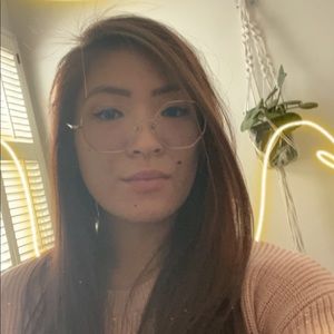 Meet your Posher, Marisa